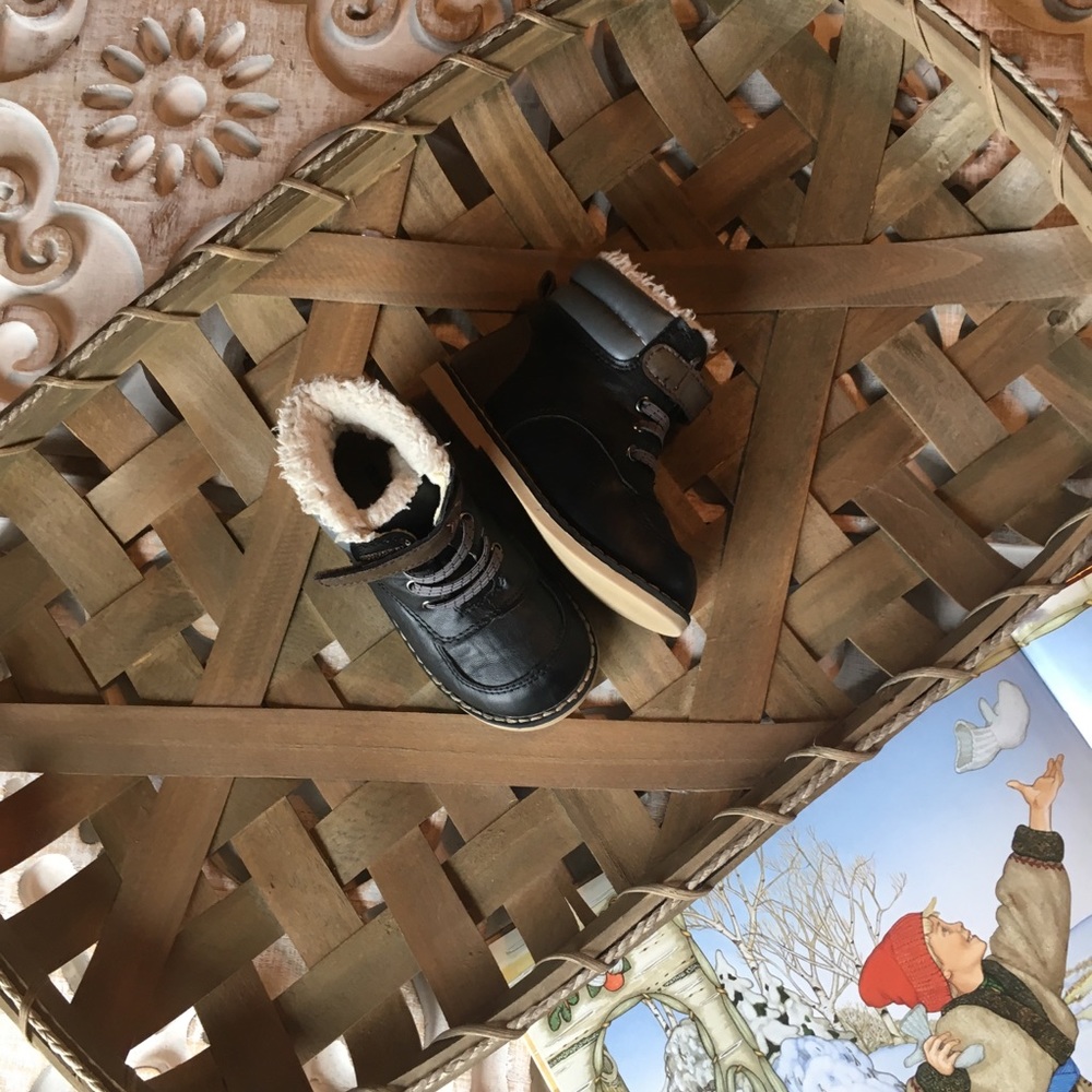 Old Navy Winter Boots